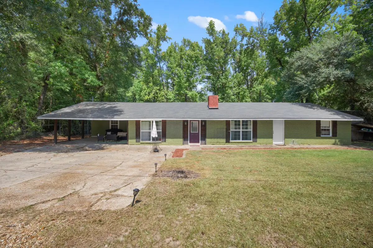 105 Allen Ave, Leesville, LA 71446 - #1