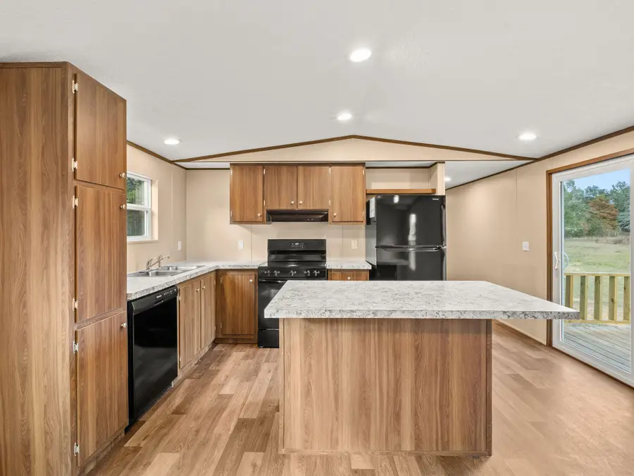 165 Henry Burnett Loop, Deridder, LA 70634 - Image #2