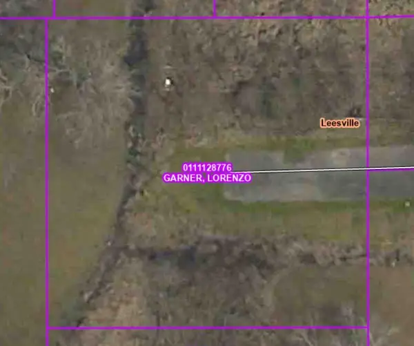 Shade St, Leesville, LA 71446
