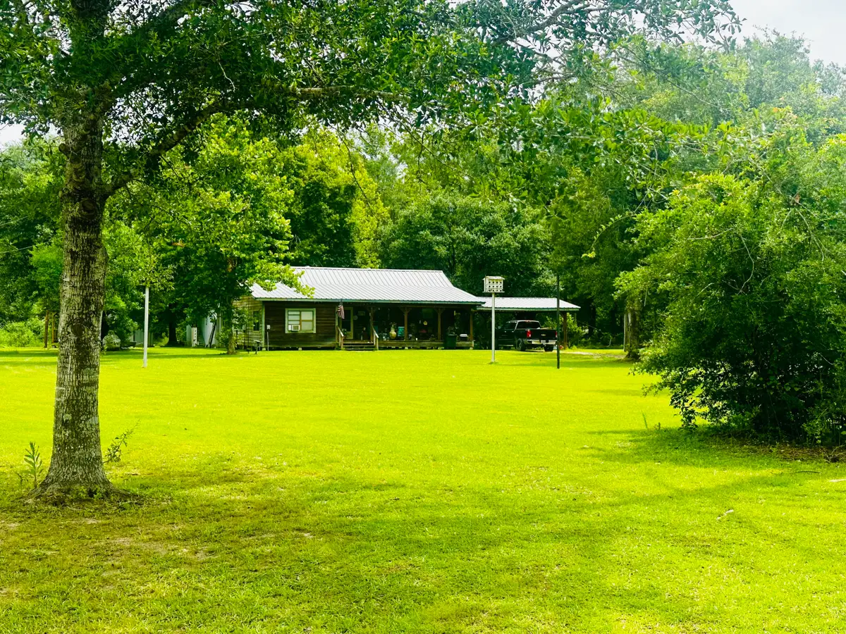 111 Larry Lavergne Rd, Sugartown, LA 70662 - Image #1