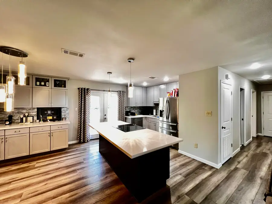 106 Powell, Leesville, LA 71446 - #3