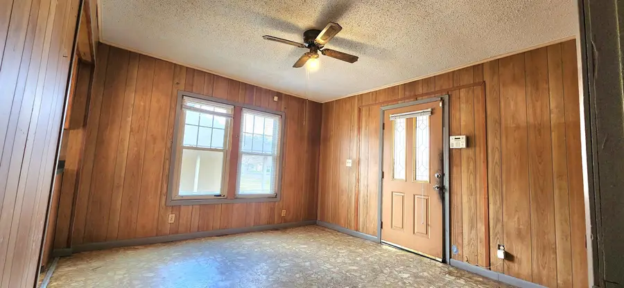 512 Whittington, Leesville, LA 71446 - #2