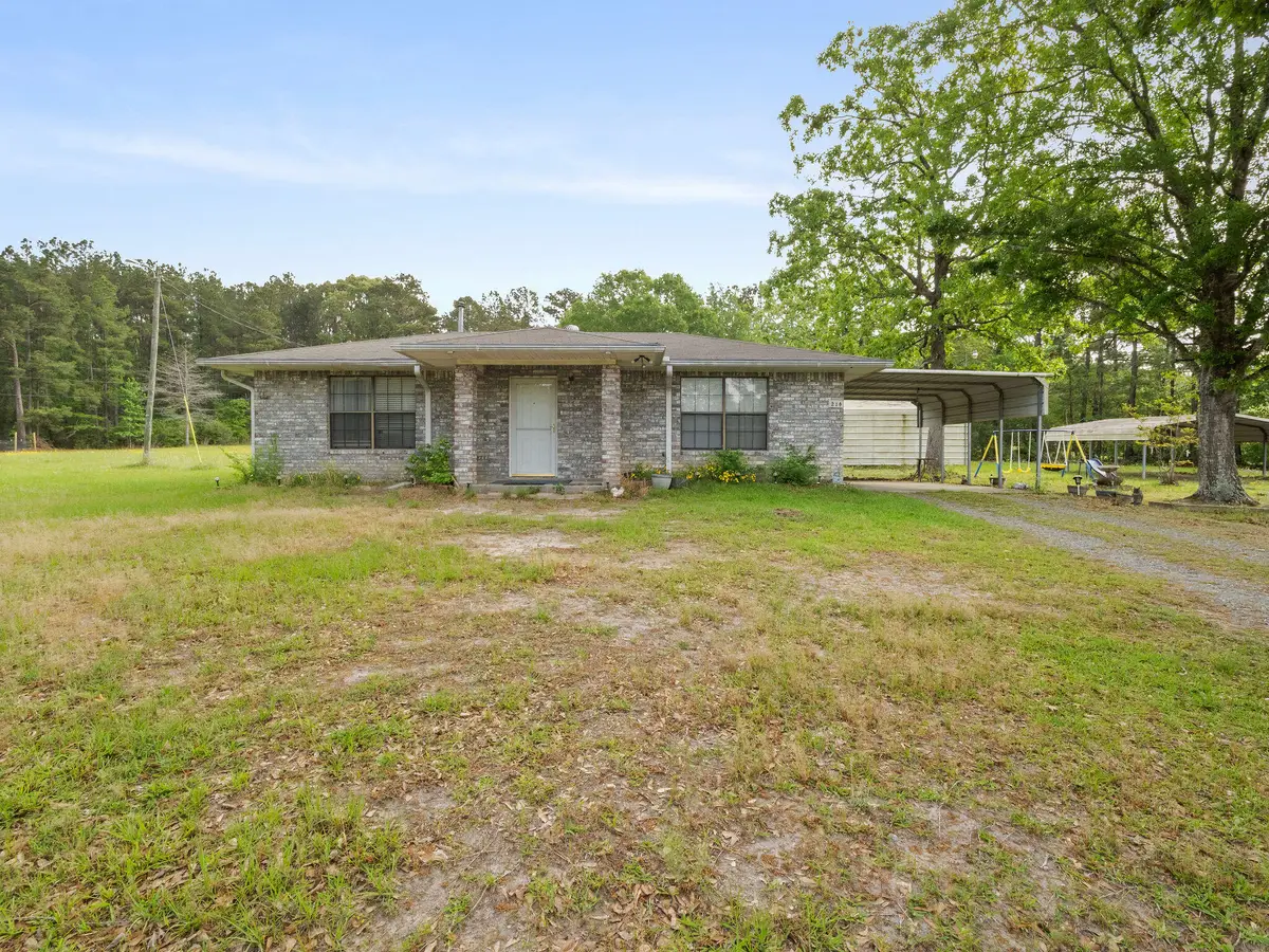 216 Hammond, Hornbeck, LA 71439 - #1