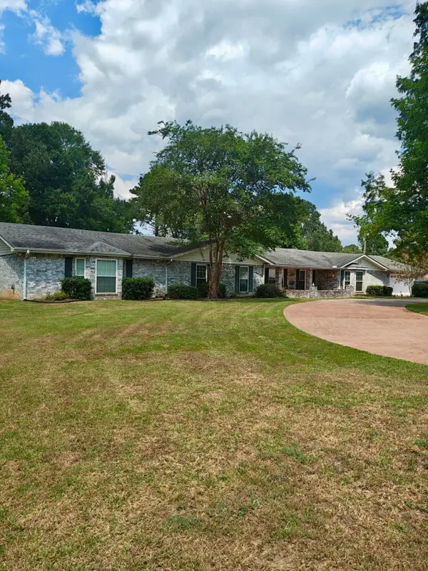 1285 Hawthorne, Leesville, LA 71446