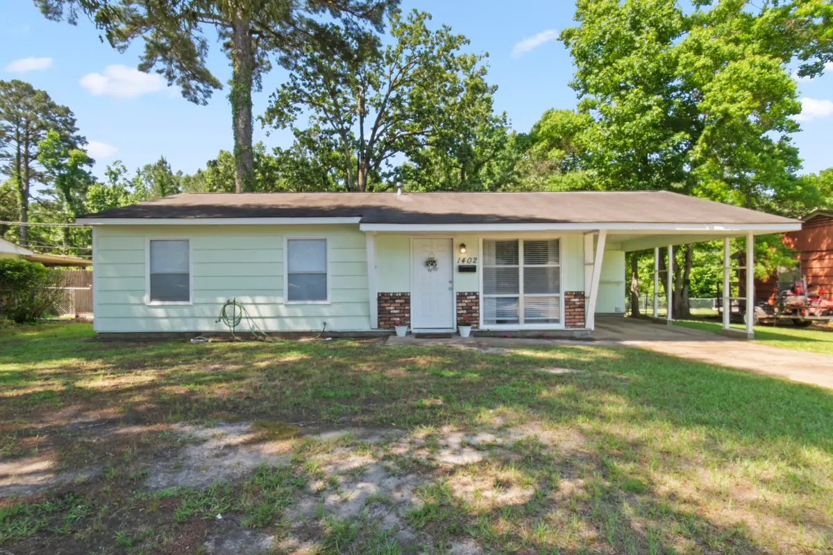 1402 Aaron Ave, Leesville, LA 71446 - Image #1