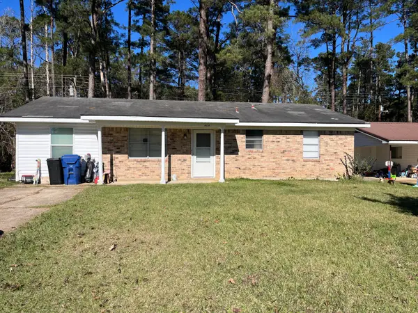 404 Fir St, New Llano, LA 71461