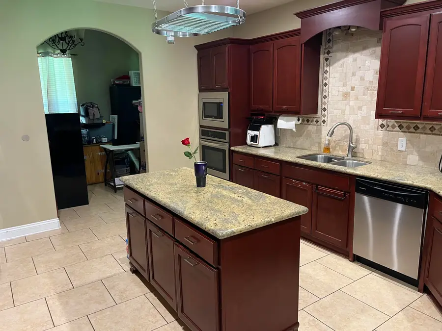 130 Carter Dr, Leesville, LA 71446 - #2