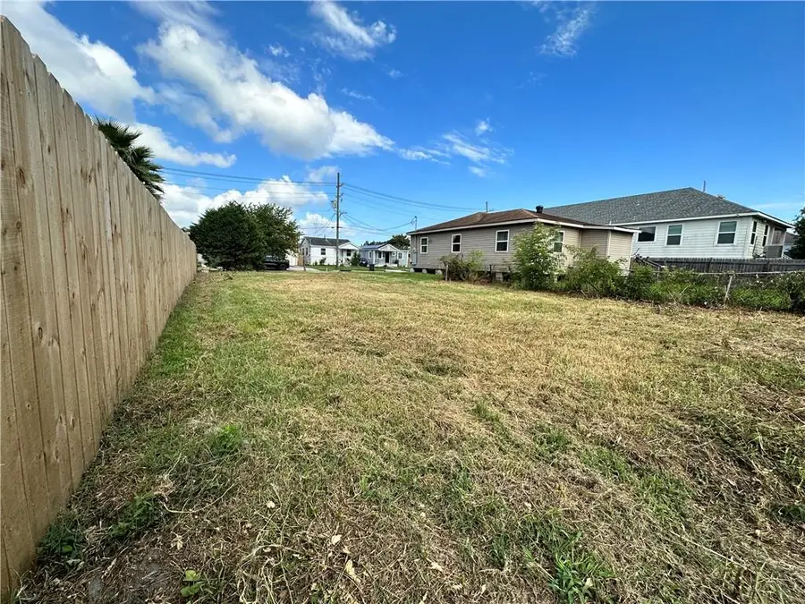 6017 Warrington Drive, New Orleans, LA 70122 - Image #3