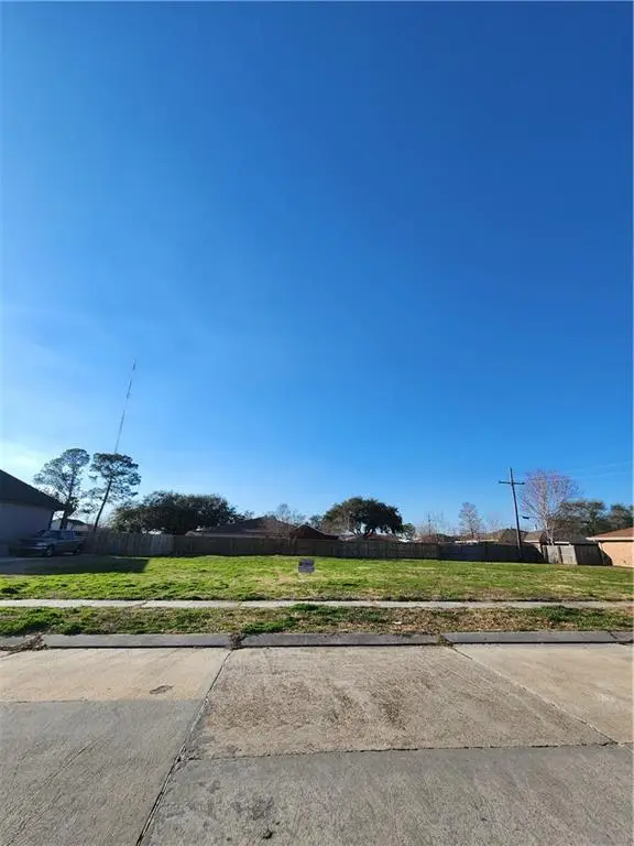 3608 Lyndell Drive, Chalmette, LA 70043 - Image #1