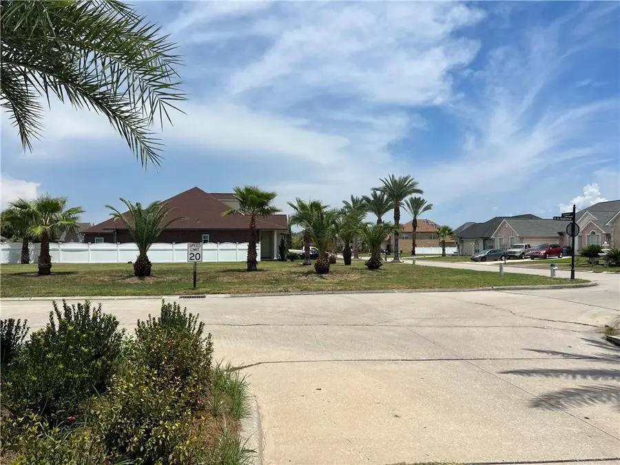 11405 Longview Drive, New Orleans, LA 70128 - Image #2