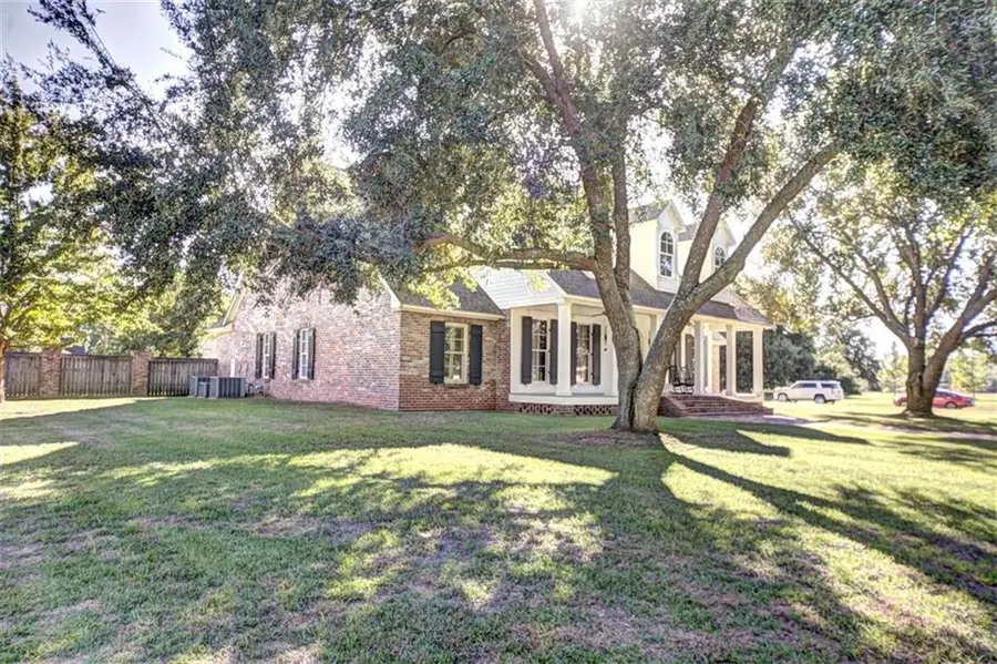 201 St. Clair Avenue, Natchitoches, LA 71457 - Image #3