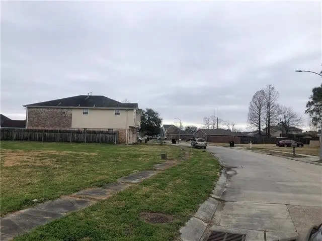 8325 Fairfax Drive, Chalmette, LA 70043 - #3