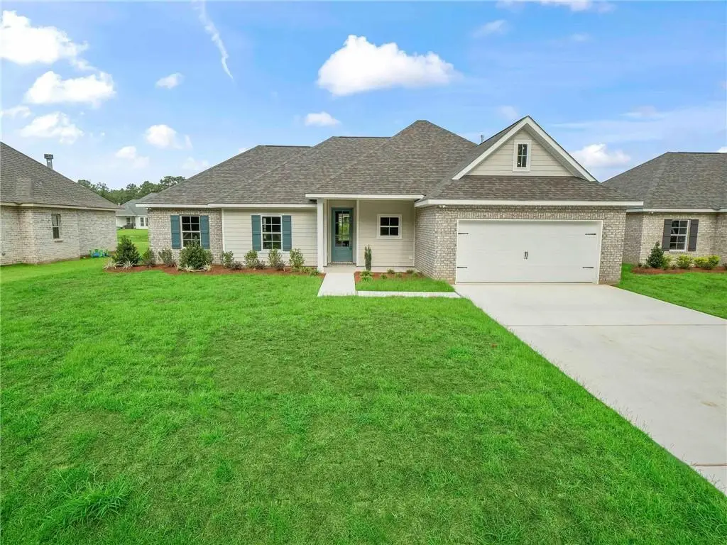 72657 Robindale Drive, Covington, LA 70435 - Image #1
