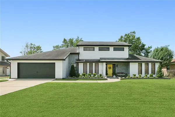 1800 Lake Salvador Drive, Harvey, LA 70058