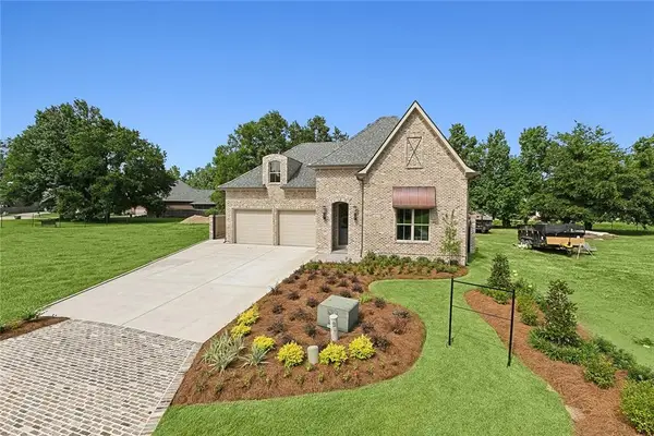 531 Oak Glen Drive, Gretna, LA 70056