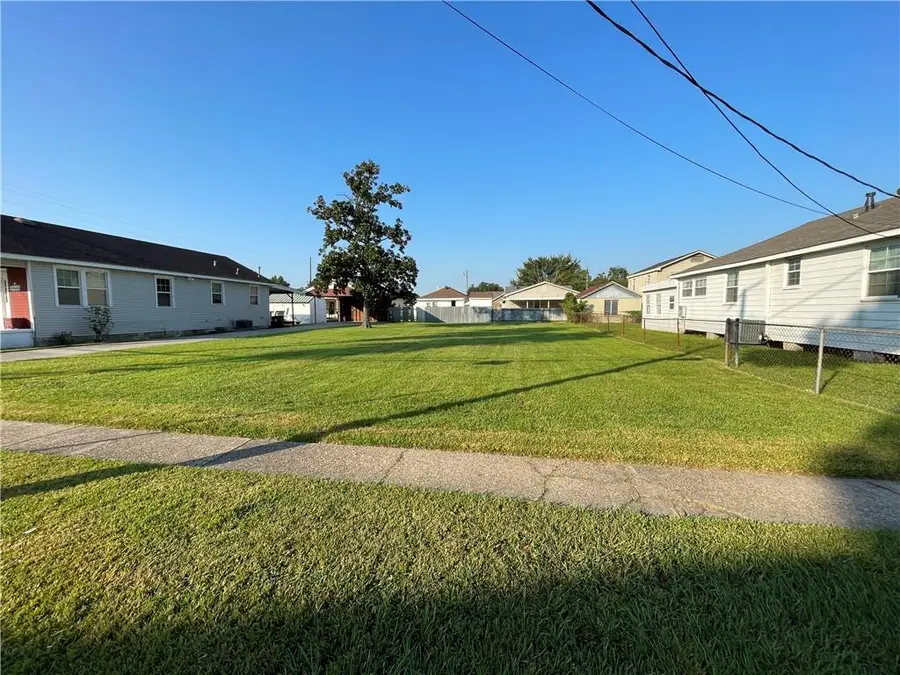 10 Crislaur Avenue, Harahan, LA 70123 - Image #2