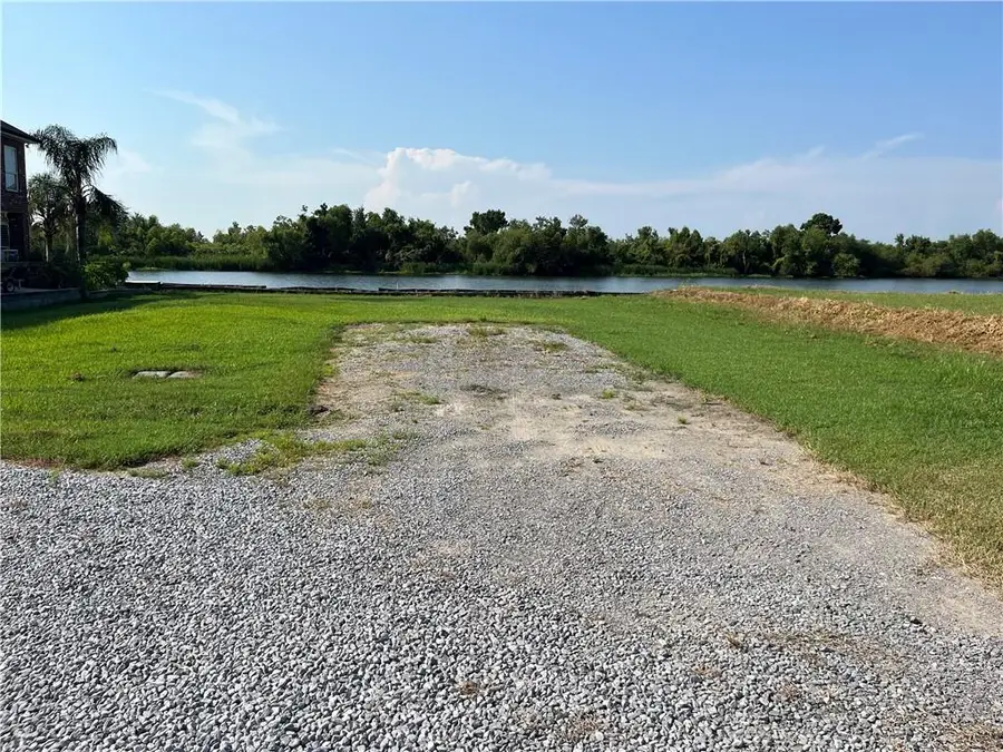 108 W Kerrys Pointe Point, Des Allemands, LA 70030 - #2