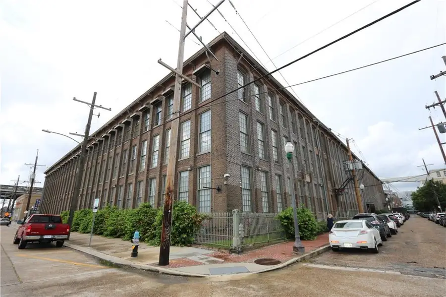 920 Poeyfarre Street #102, New Orleans, LA 70130 - #2