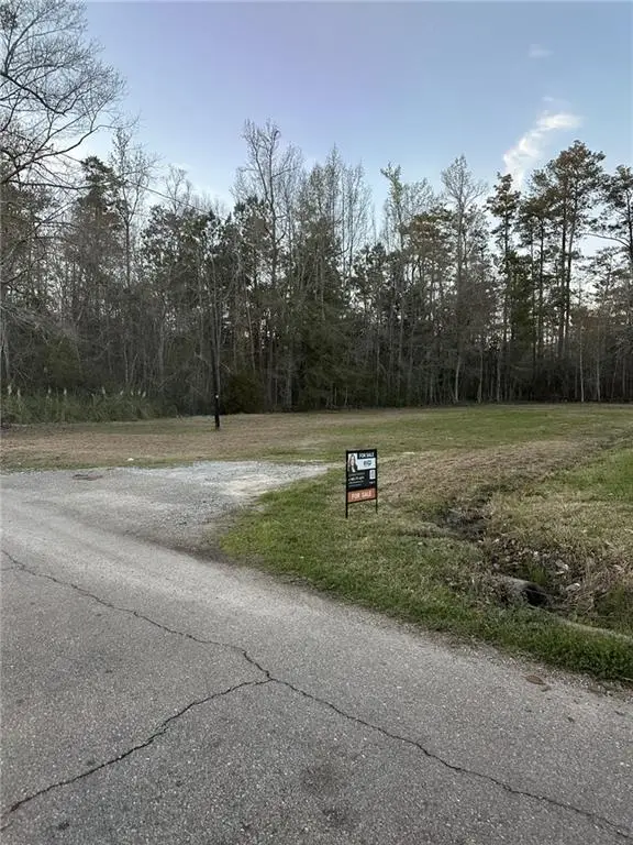 2251 Labarre Street, Mandeville, LA 70448 - Image #2