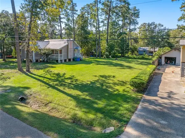 18146 Cusachs Drive, Covington, LA 70433