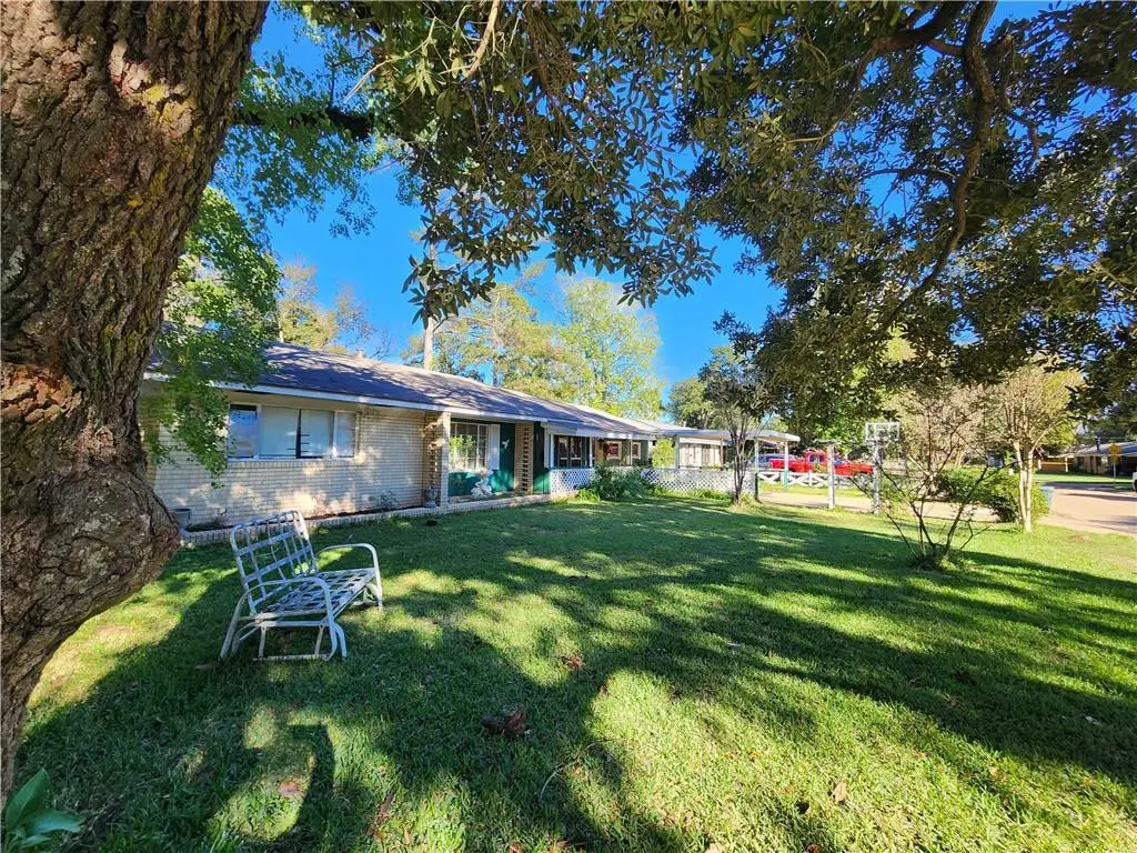 1433 Plantation Drive, Alexandria, LA 71303 - Image #1