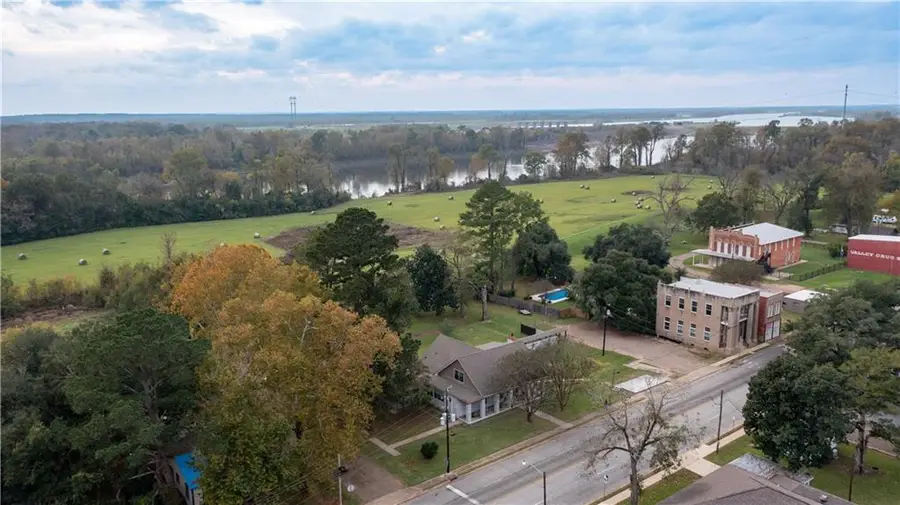 401 Second Street, Colfax, LA 71417 - #3