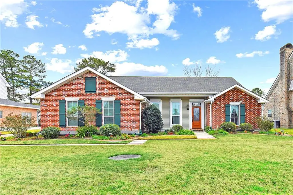 1724 Lake Michigan Drive, Harvey, LA 70058 - Image #1