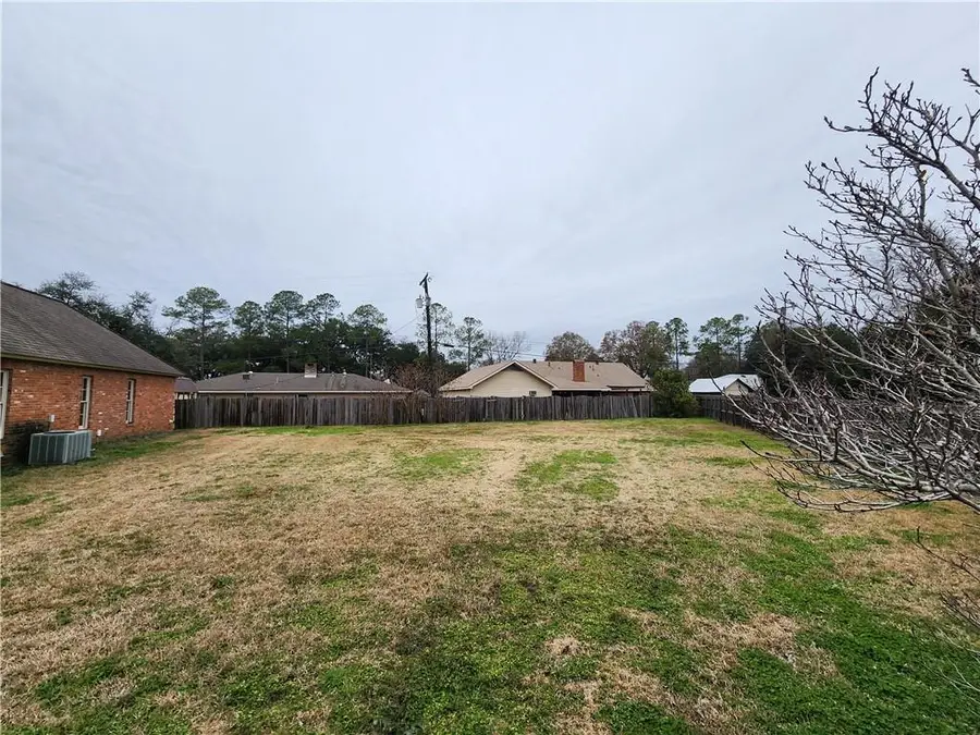 6001 Stonegate Drive, Alexandria, LA 71303 - #2