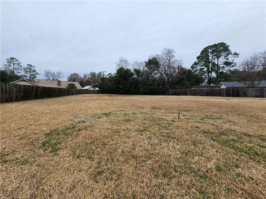 6001 Stonegate Drive, Alexandria, LA 71303 - #3