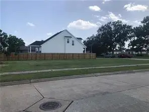 2005 Benjamin Street, Arabi, LA 70032