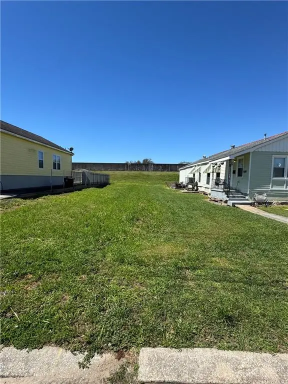 6052 Warrington Drive, New Orleans, LA 70122 - Image #2