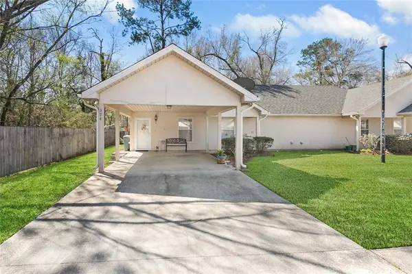 374 Avalon Trace Drive #374, Ponchatoula, LA 70454