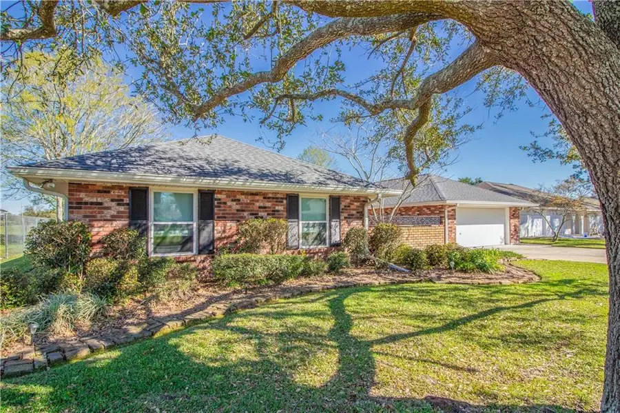 6 Country Club Drive, La Place, LA 70068 - Image #2