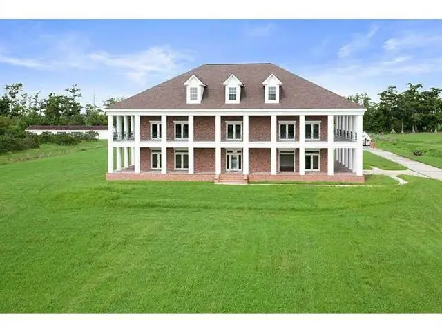 13864 Highway 23, Belle Chasse, LA 70037 - Image #1