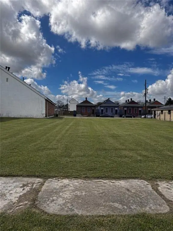 2218 7th Street, New Orleans, LA 70115 - #1