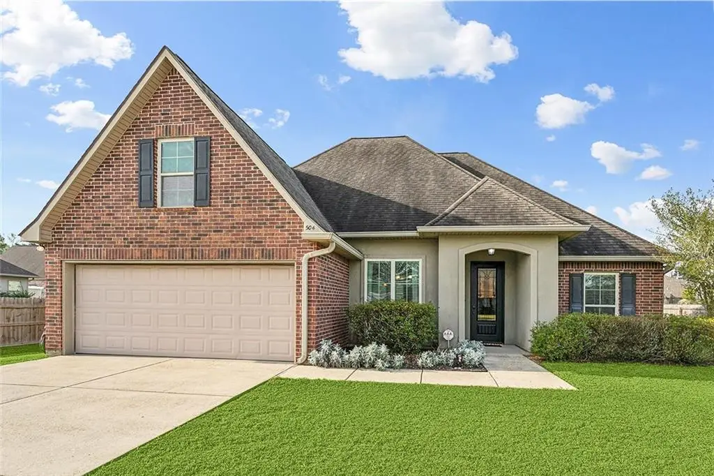504 Falling Leaf Lane, Madisonville, LA 70447 - Image #1