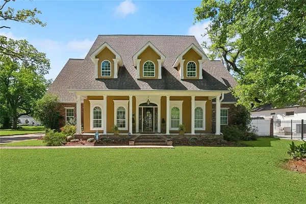 161 Avenue Of Oaks Drive, Destrehan, LA 70047