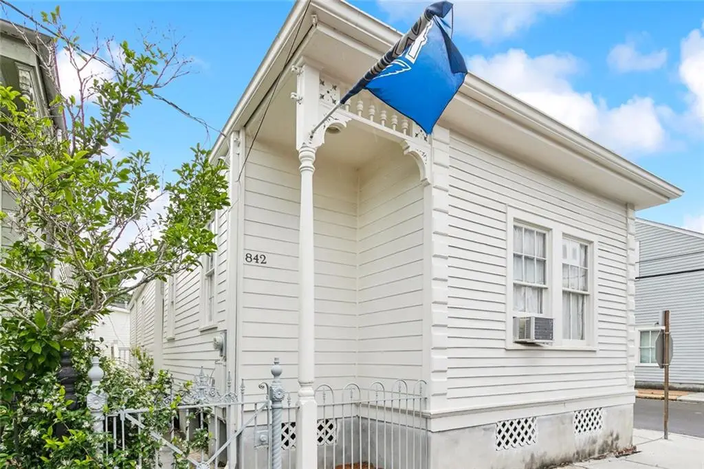 842 Toledano Street, New Orleans, LA 70115 - Image #1