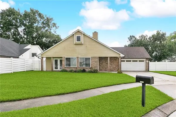 2725 Midden Drive, Marrero, LA 70072