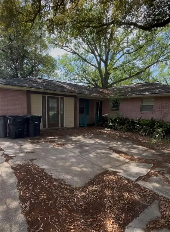 8554 S Essen Heights Court, Baton Rouge, LA 70809