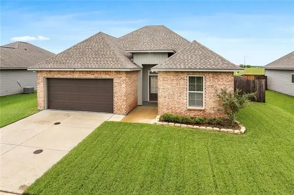 324 Ashton Oaks Lane, Luling, LA 70070