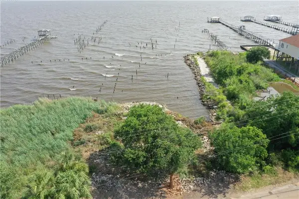 97 Lakeview Drive, Slidell, LA 70458