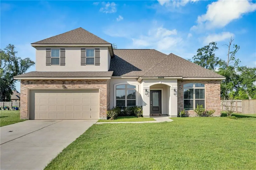 9509 E Terran Lane, Waggaman, LA 70094 - Image #1