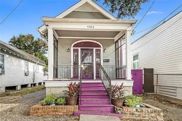 4226 S Carrollton Avenue, New Orleans, LA 70119