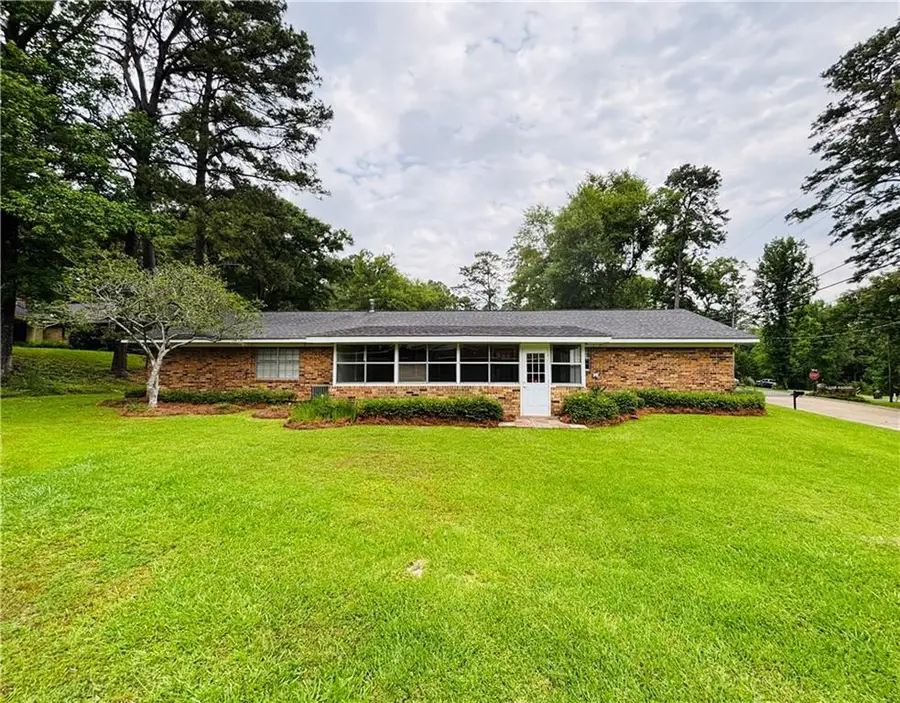 203 Iris Park Drive, Pineville, LA 71360 - Image #2