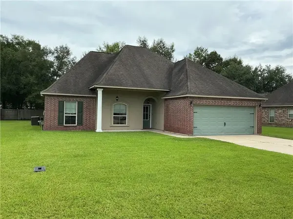 42448 Blythwood Boulevard, Ponchatoula, LA 70454