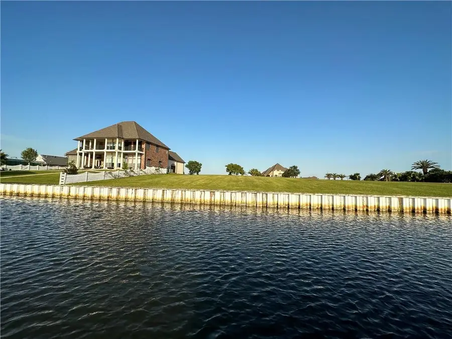2077 S Lakeshore Boulevard, Slidell, LA 70461 - #3