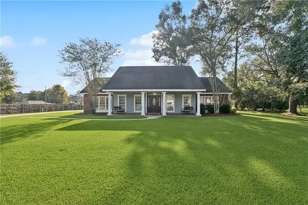 14370 Hickory Drive, Ponchatoula, LA 70454