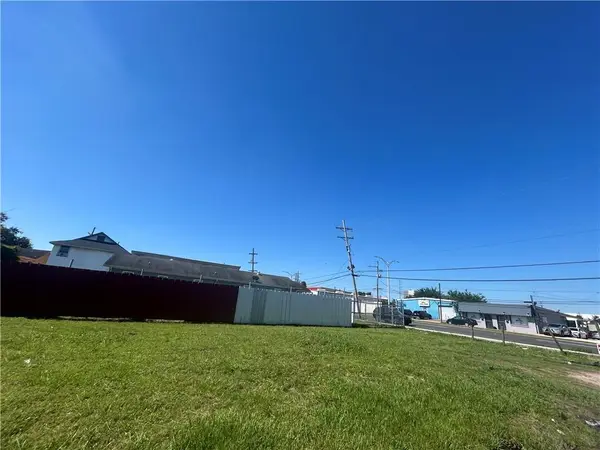 4523 Downman Road, New Orleans, LA 70126