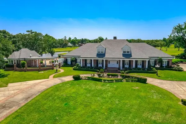 10 Villere Place, Destrehan, LA 70047